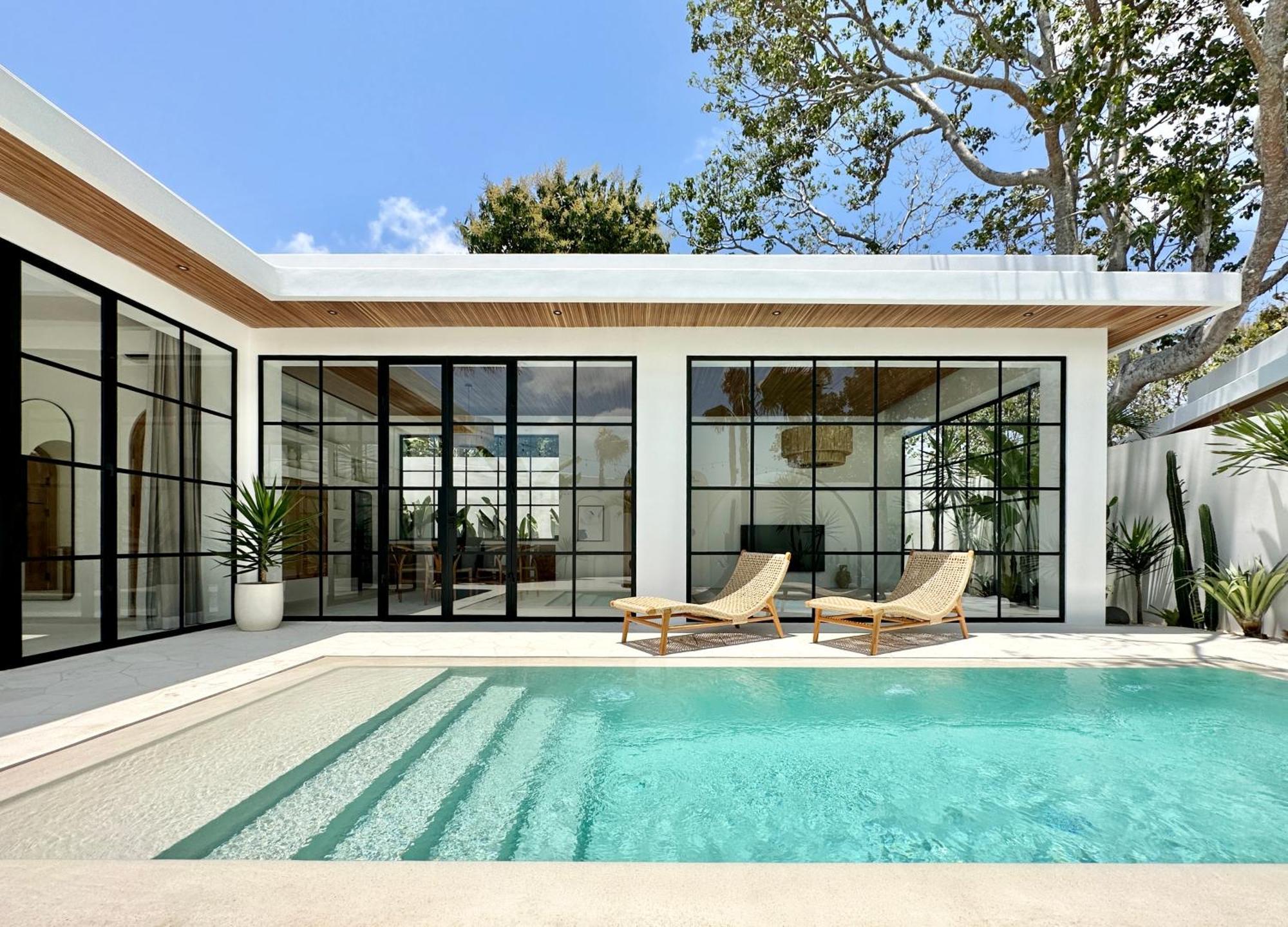 Melrose X The Young Villas Улувату Екстер'єр фото