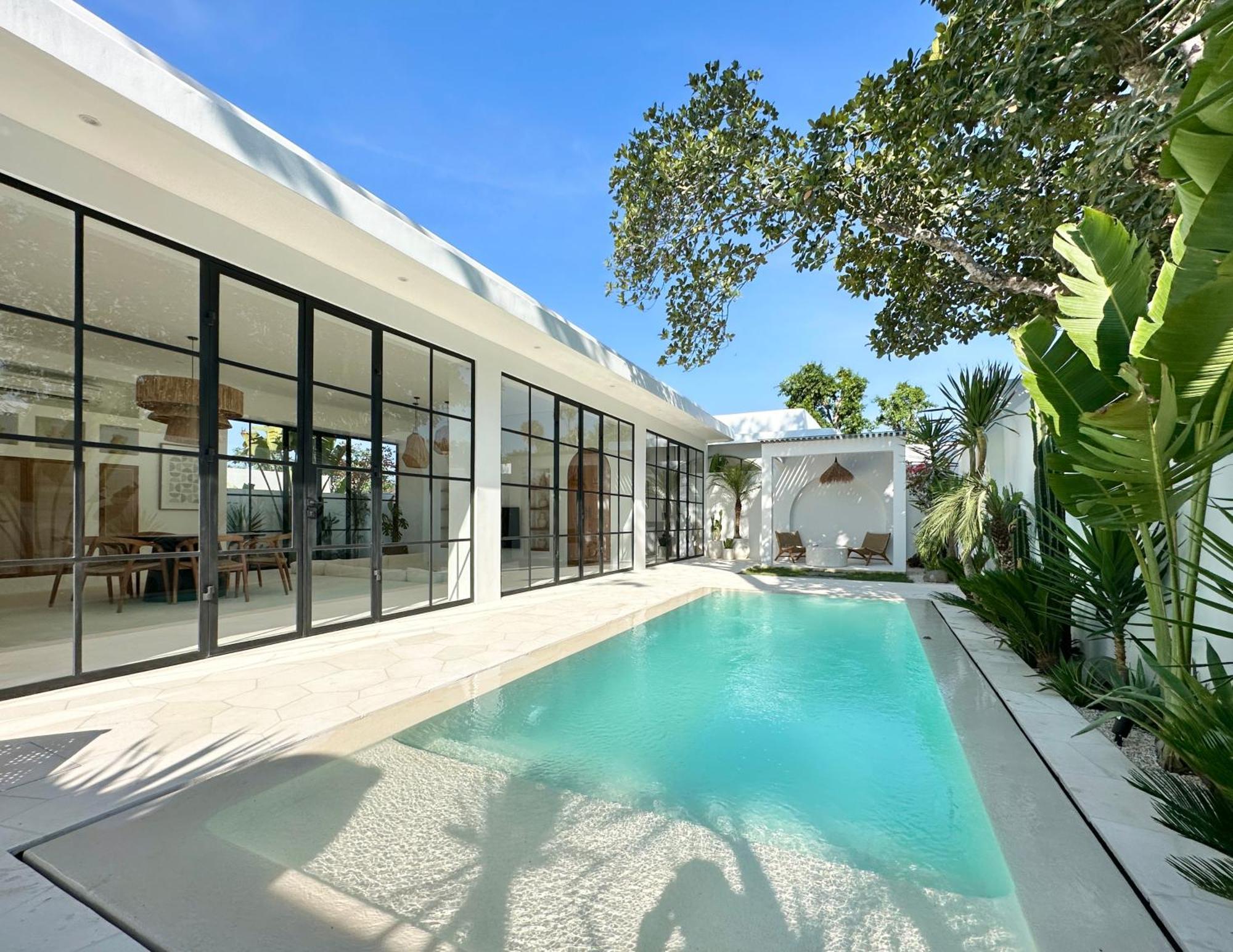 Melrose X The Young Villas Улувату Екстер'єр фото